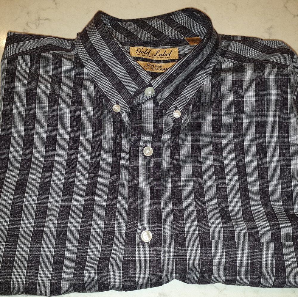 Roundtree and Yorke Gold Label Men's Large Longsleeve Shirt